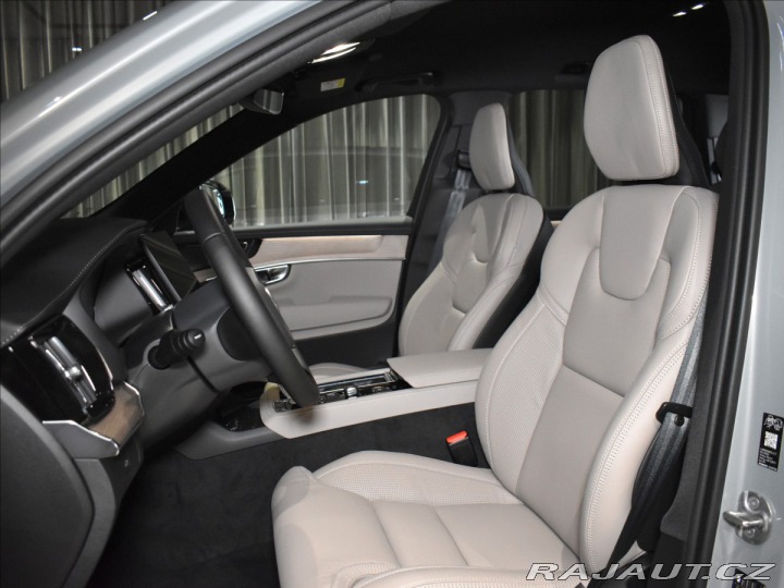 Volvo XC90 2,0 B5  Plus Dark 1800