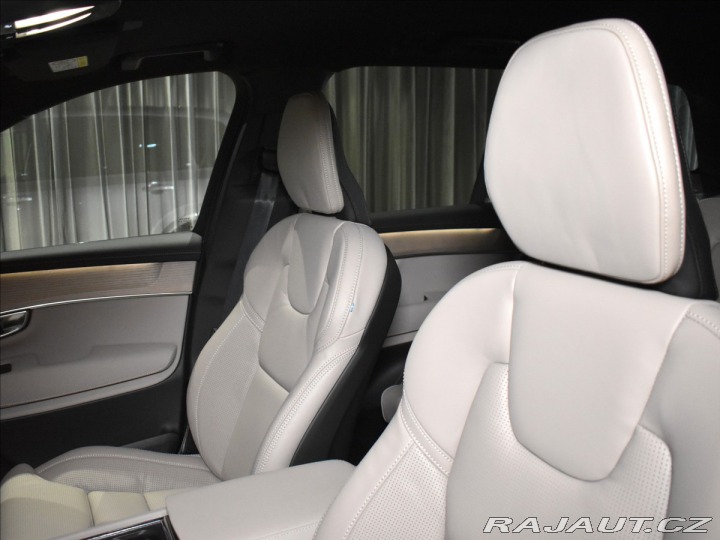 Volvo XC90 2,0 B5  Plus Dark 1800