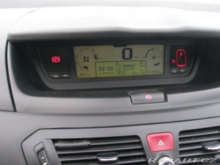 Citroën C4 Picasso 2,0 103Kw benzín 1800