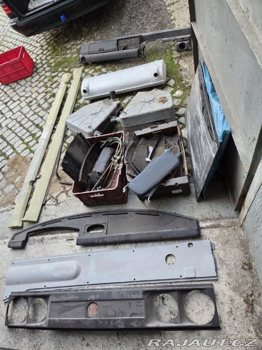 Tatra Ostatní modely Tatra 613-1 (3) s TP 1977