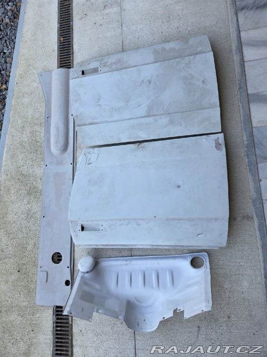 Tatra Ostatní modely Tatra 613-1 (3) s TP 1977