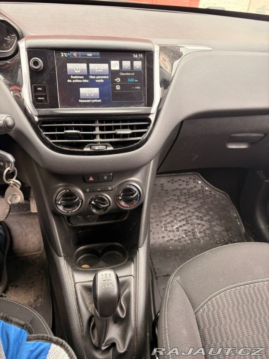 Peugeot 208 1,2   60 kW, 2017, 31 000 2017