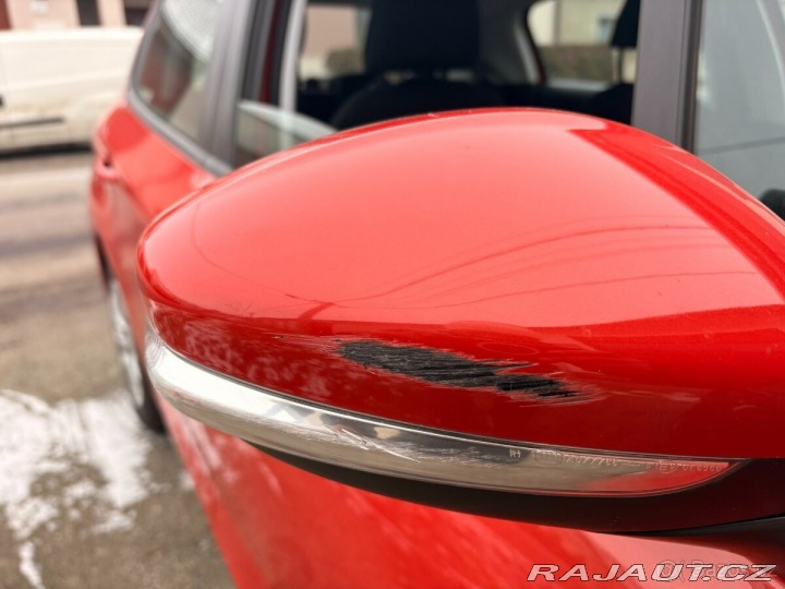 Peugeot 208 1,2   60 kW, 2017, 31 000 2017