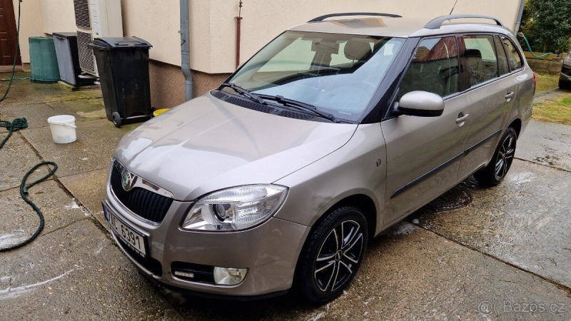 Škoda Fabia 1,6 2 automat 2009 163