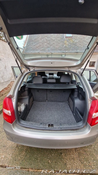 Škoda Fabia 1,6   2 automat 2009 163 2009