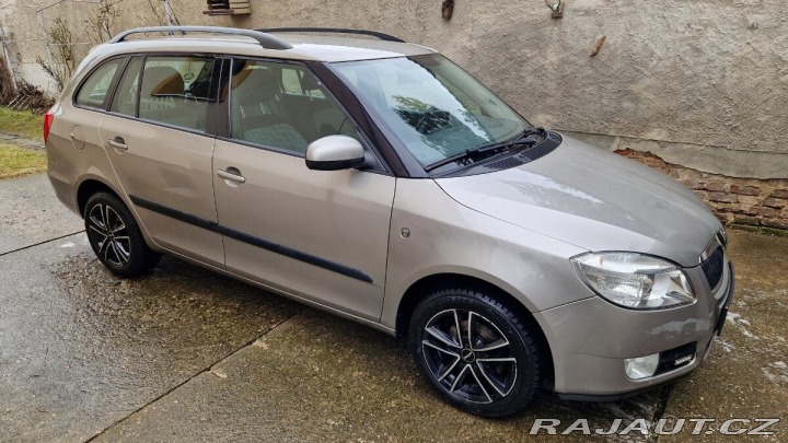 Škoda Fabia 1,6   2 automat 2009 163 2009