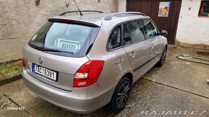 Škoda Fabia 1,6   2 automat 2009 163 2009