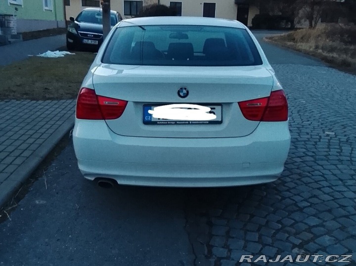 BMW 3 318 D 2012