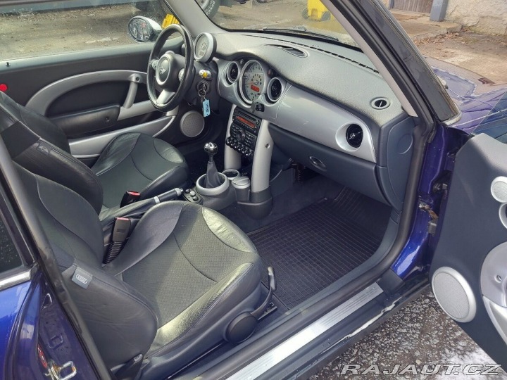 Mini Cooper 1,6   One 2006