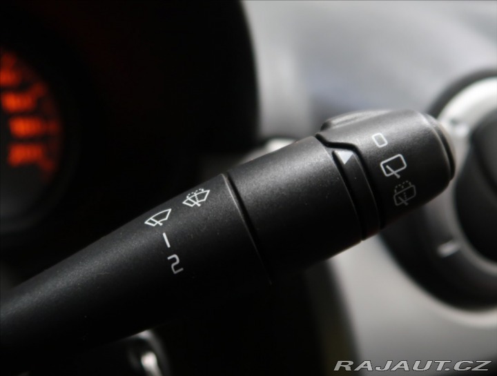 Dacia Sandero 1,2 i 16V ČR KLIMA TAŽNÉ 2011