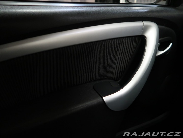 Dacia Sandero 1,2 i 16V ČR KLIMA TAŽNÉ 2011