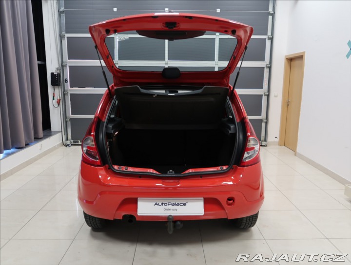 Dacia Sandero 1,2 i 16V ČR KLIMA TAŽNÉ 2011