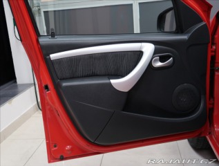 Dacia Sandero 1,2 i 16V ČR KLIMA TAŽNÉ 2011