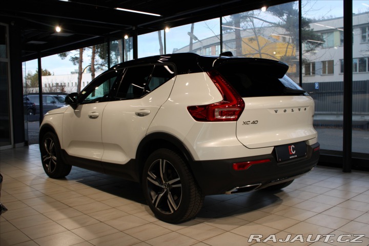 Volvo XC40 T4 R Design AWD CZ/1. Maj 2019