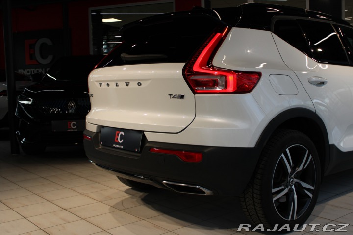 Volvo XC40 T4 R Design AWD CZ/1. Maj 2019