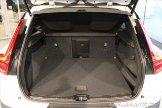 Volvo XC40 T4 R Design AWD CZ/1. Maj 2019