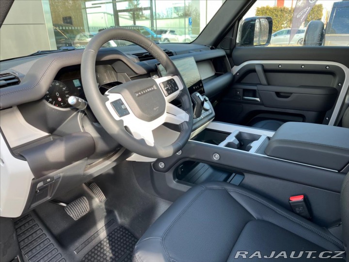 Land Rover Defender 3,0 S D200 AWD  110 2026