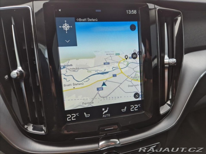 Volvo XC60 2,0 D3 MOMENTUM+ MAN 2018