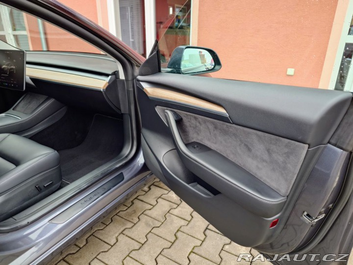 Tesla Model 3 Standard Range Plus 208 k 2022