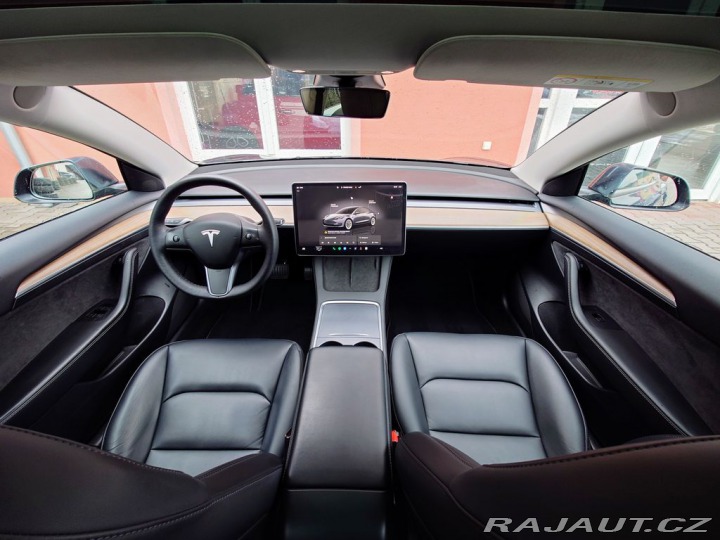 Tesla Model 3 Standard Range Plus 208 k 2022