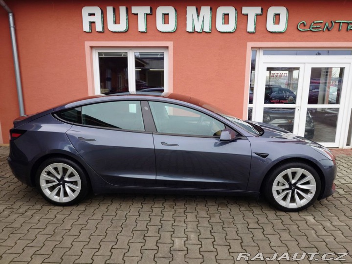 Tesla Model 3 Standard Range Plus 208 k 2022