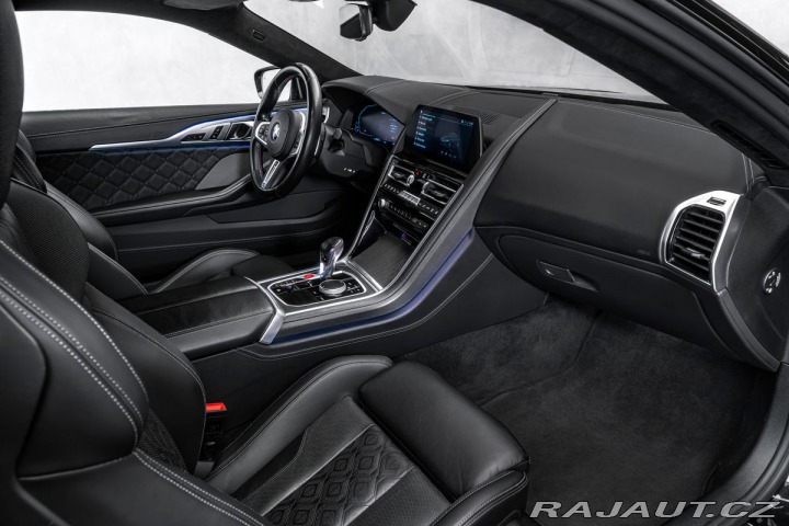 BMW M8 Coupe Competition Night C 2022