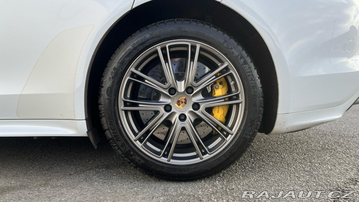 Porsche Panamera Turbo S E-Hybrid 2018