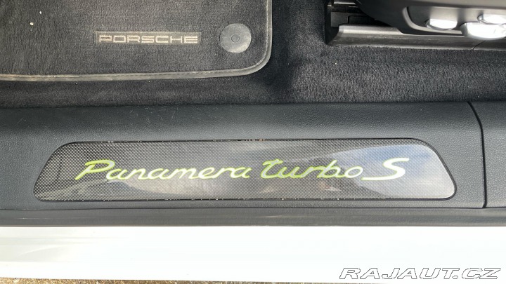 Porsche Panamera Turbo S E-Hybrid 2018