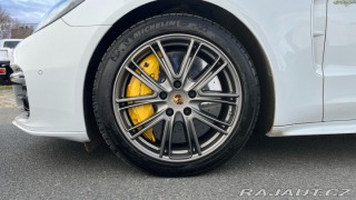 Porsche Panamera Turbo S E-Hybrid 2018