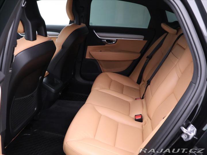 Volvo S90 2,0 T5 187kW Drive-E Mome 2016