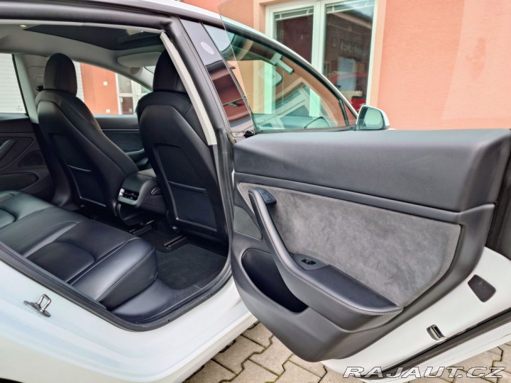 Tesla Model 3 L.Range Dual M- 366 kW Pr 2020