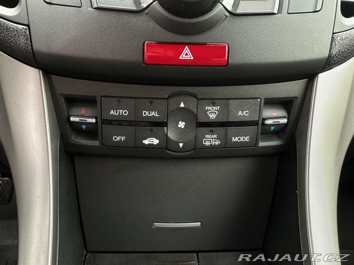 Honda Accord 2.4i-VTEC 148kW/8G/Execut 2011