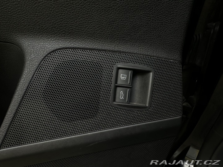 Volkswagen Passat 2.0 TDi Výhřev/Tempomat/1 2011