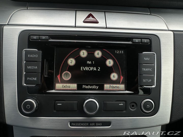 Volkswagen Passat 2.0 TDi Výhřev/Tempomat/1 2011