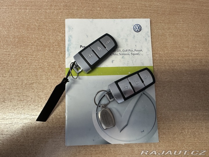 Volkswagen Passat 2.0 TDi Výhřev/Tempomat/1 2011