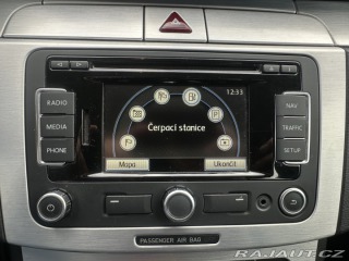 Volkswagen Passat 2.0 TDi Výhřev/Tempomat/1 2011