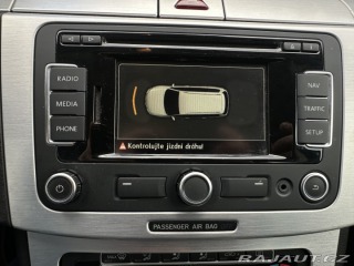 Volkswagen Passat 2.0 TDi Výhřev/Tempomat/1 2011
