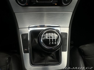 Volkswagen Passat 2.0 TDi Výhřev/Tempomat/1 2011