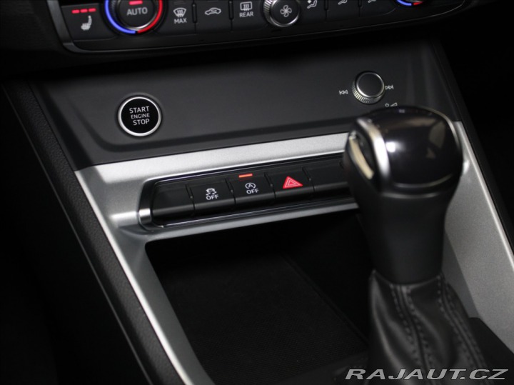 Audi Q3 2,0 TDi 110kW S-Line 63tk 2023