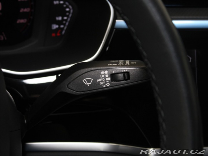 Audi Q3 2,0 TDi 110kW AT S-Line Č 2023