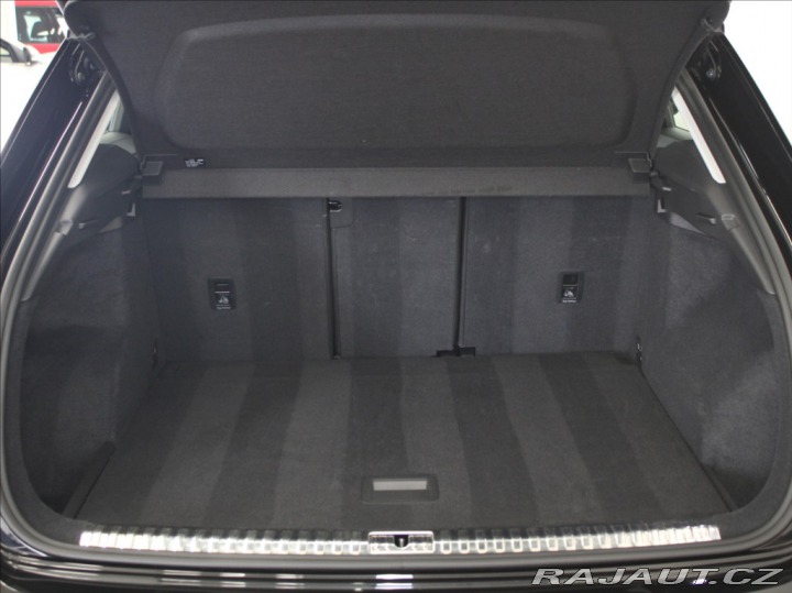 Audi Q3 2,0 TDi 110kW S-Line 63tk 2023
