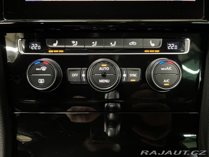 Volkswagen Golf R 2.0TSI 221KW DSG 4M,LED 2019