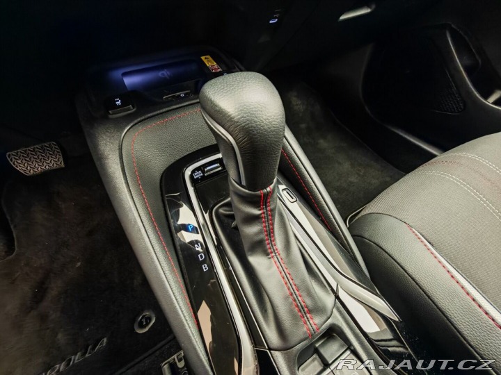 Toyota Corolla 1.8 Hybrid GR Sport e-CVT 2024