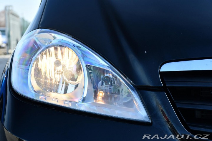 Mercedes-Benz A 160, + ZIMNÍ KOLA, PO SER 2012