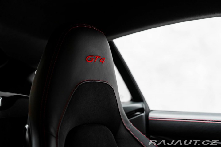 Porsche 718 GT4 2023