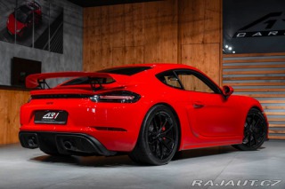 Porsche 718 GT4 2023