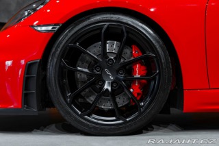 Porsche 718 GT4 2023