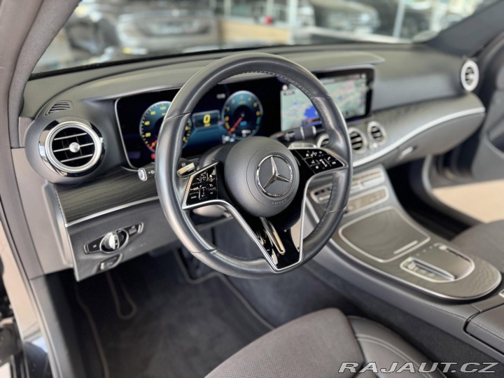 Mercedes-Benz E 300de 4Matic*Webasto*REZE 2021