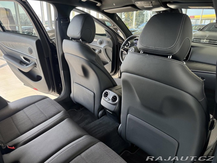 Mercedes-Benz E 300de 4Matic*Webasto*REZE 2021