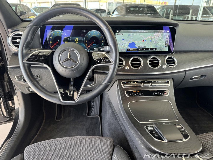 Mercedes-Benz E 300de 4Matic*Webasto*REZE 2021
